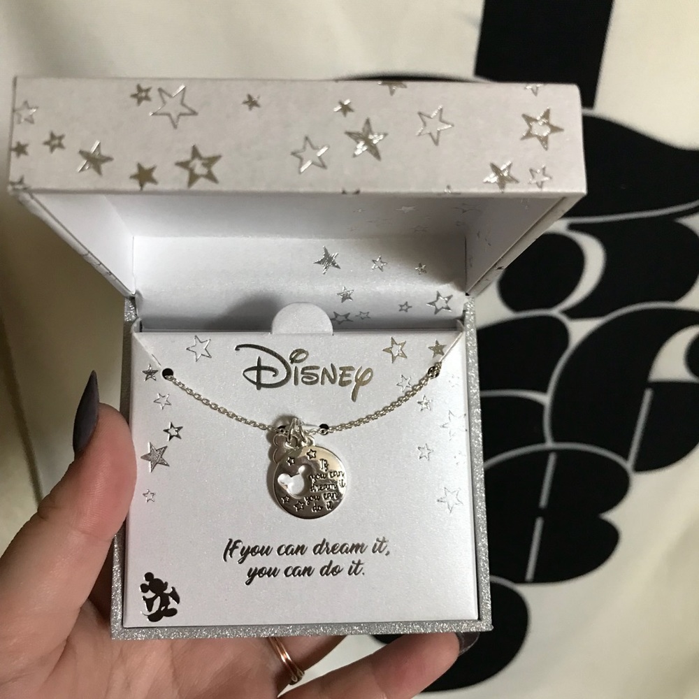 Disney pendant necklace - never been worn